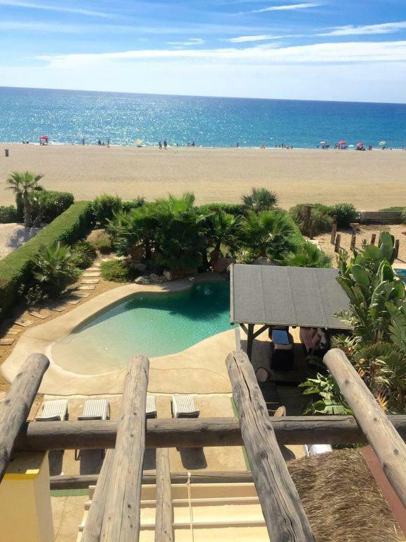 Villa En Primera Linea Vera Bagian luar foto